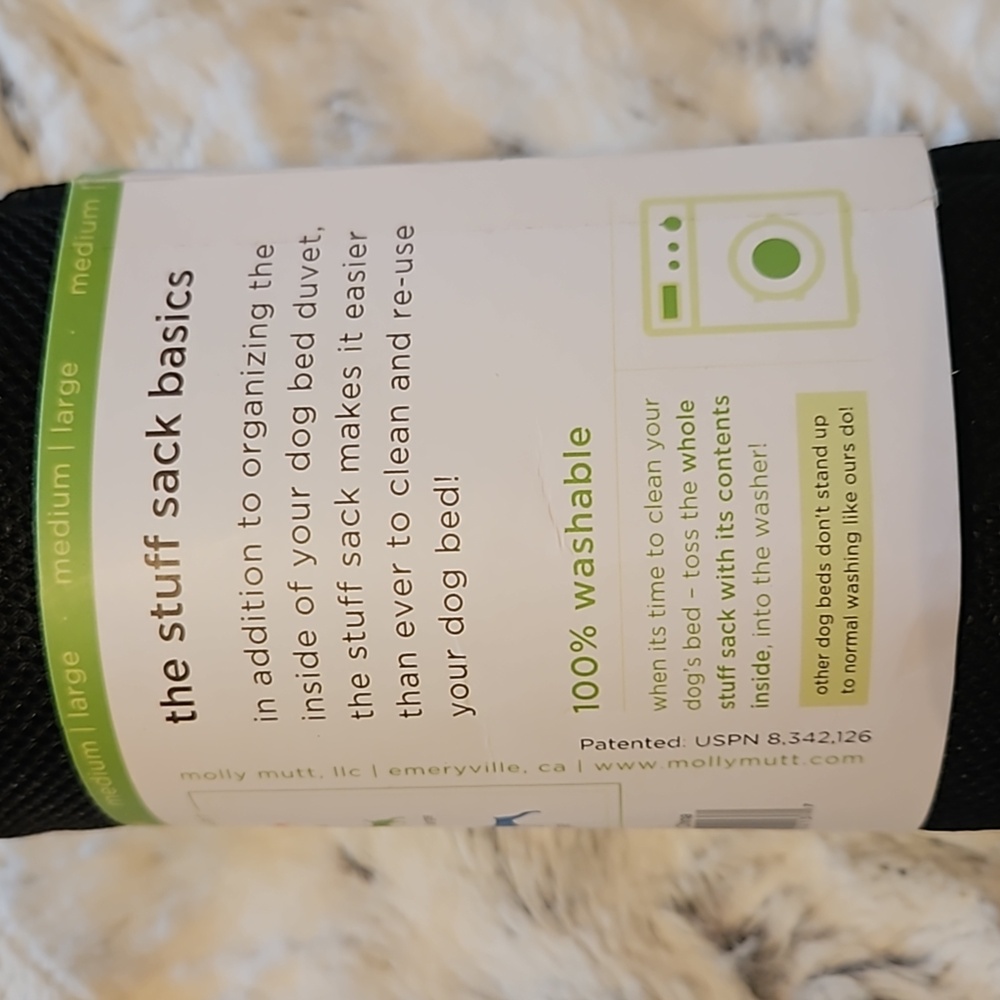 Black dog bed Stuff Sack by molly mutt. NWOT - Picture 6 of 7